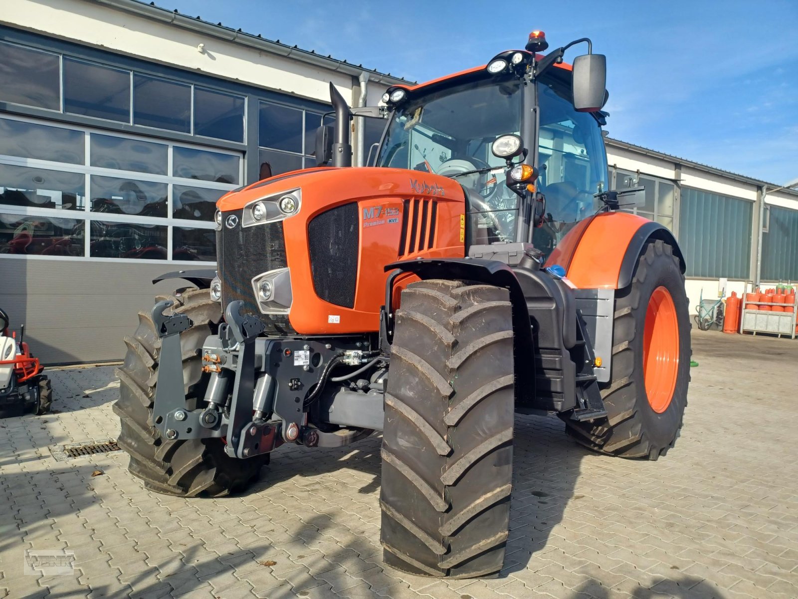 Traktor des Typs Kubota M7-153 Premium KVT, Neumaschine in Reisbach (Bild 3)