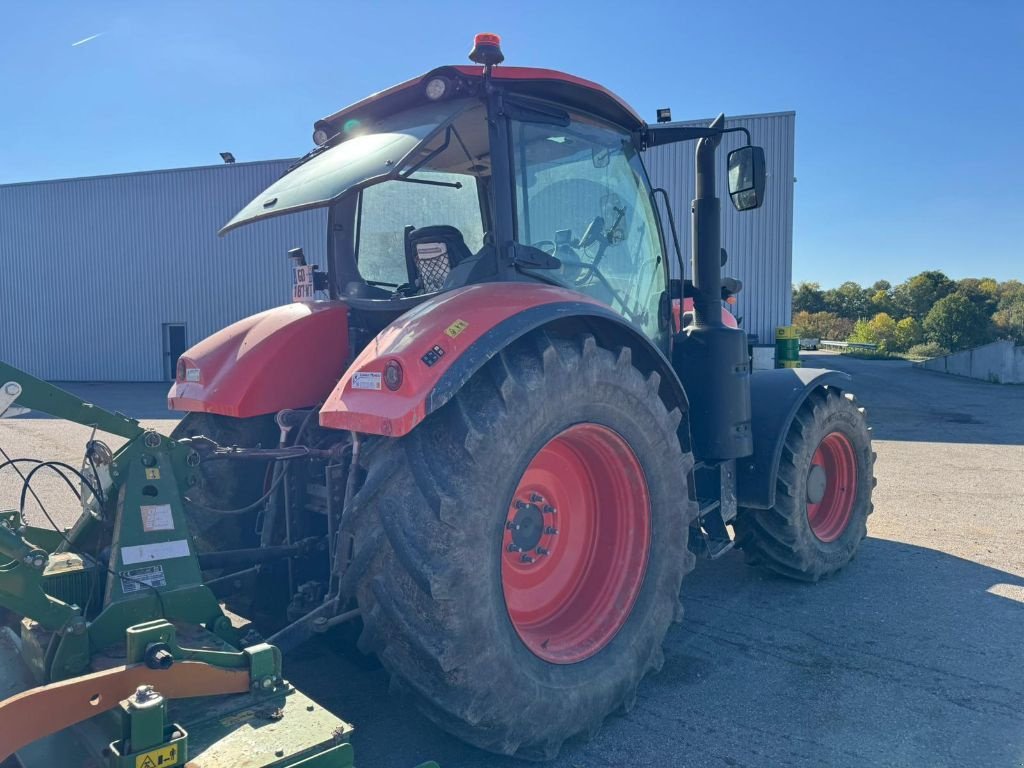 Traktor от тип Kubota M7 153 PREMIUM, Gebrauchtmaschine в PIERRE BUFFIERE (Снимка 4)