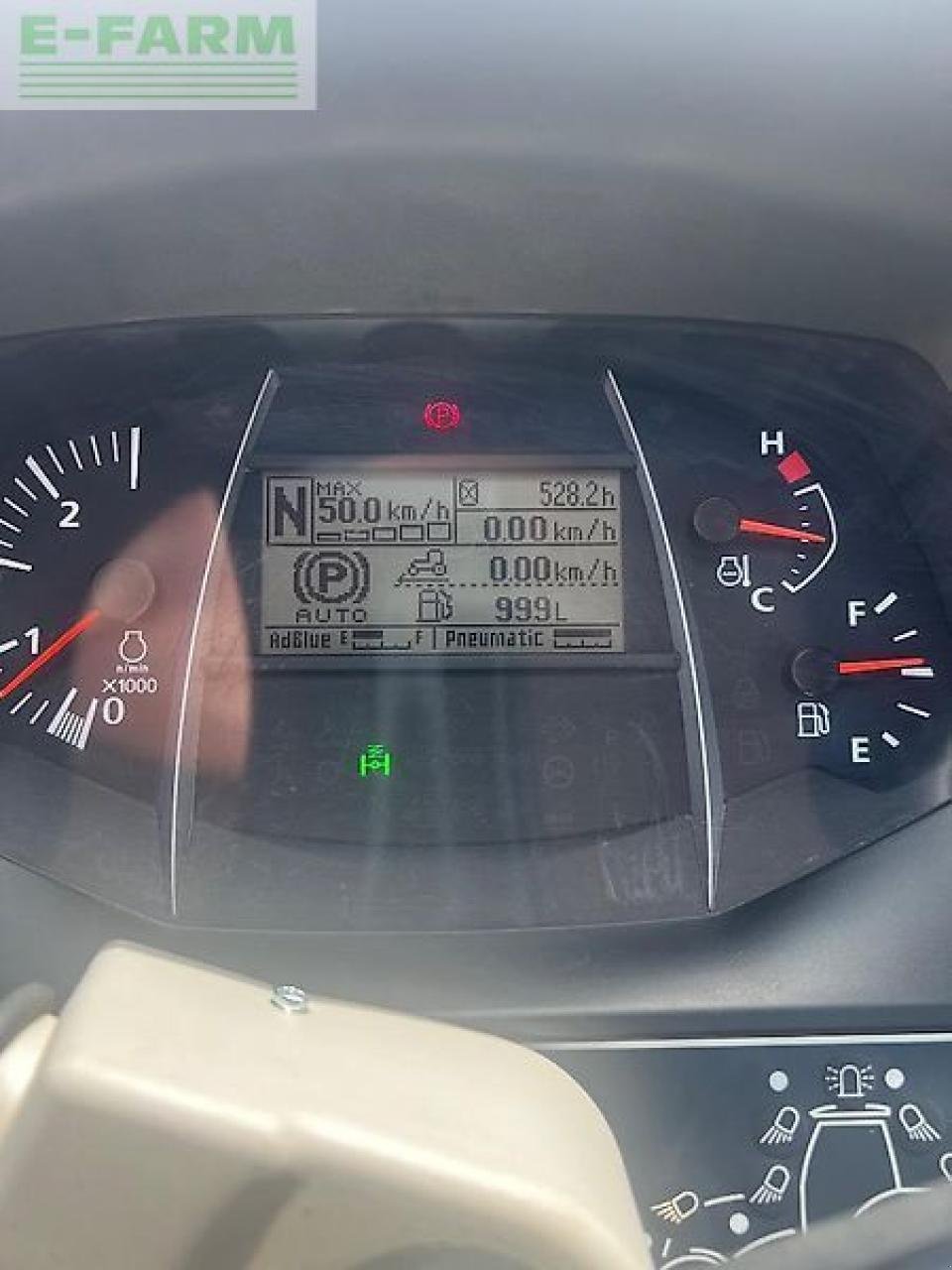 Traktor of the type Kubota m7-154 premium kvt, Gebrauchtmaschine in SUDERBURG/HOLXEN (Picture 7)