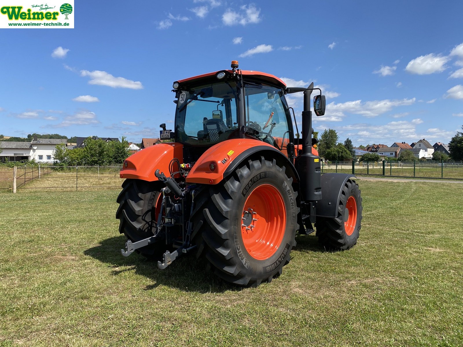 Traktor of the type Kubota M7-154, Neumaschine in Lollar, Ruttershausen (Picture 3)