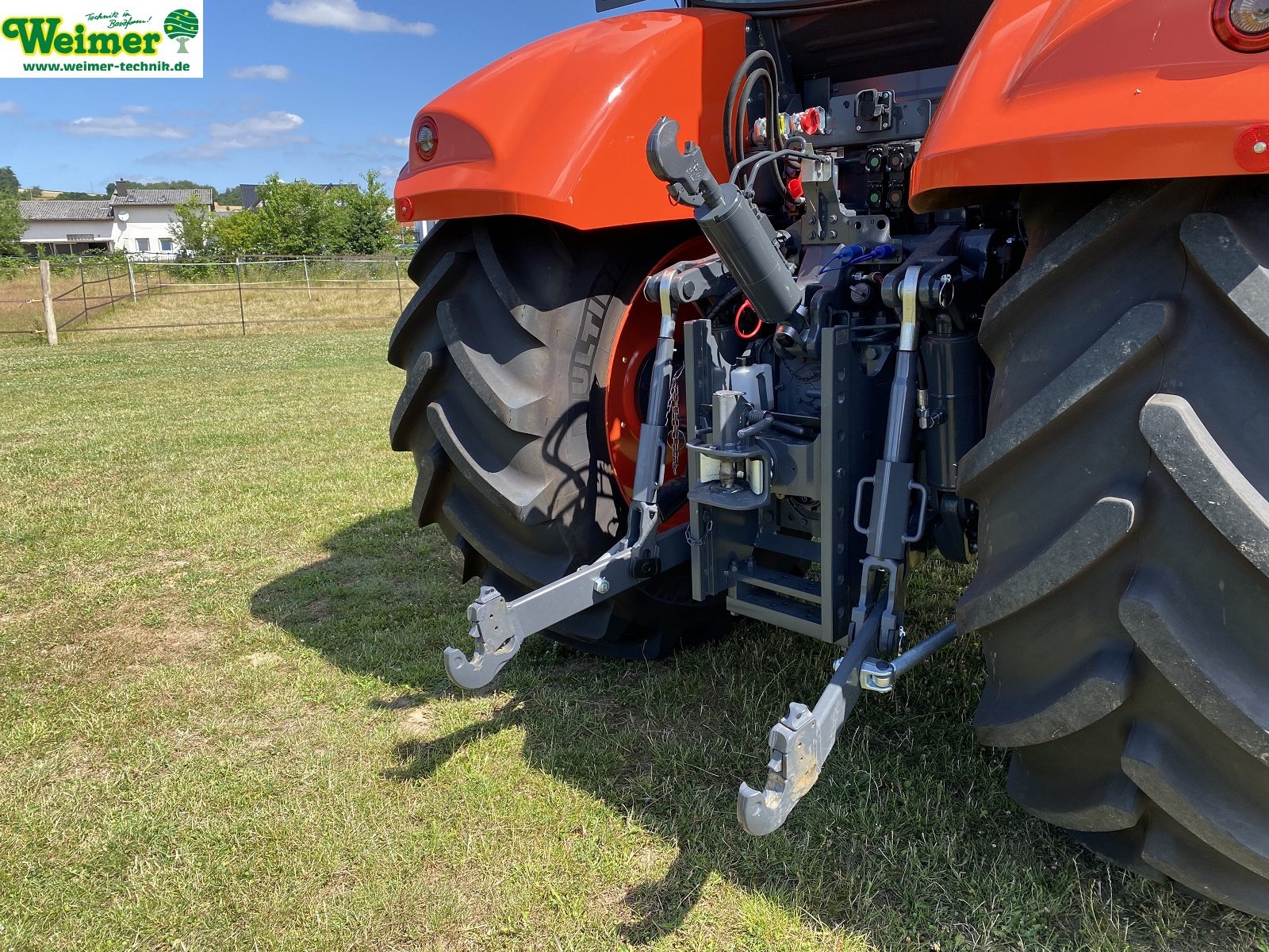 Traktor of the type Kubota M7-154, Neumaschine in Lollar, Ruttershausen (Picture 7)