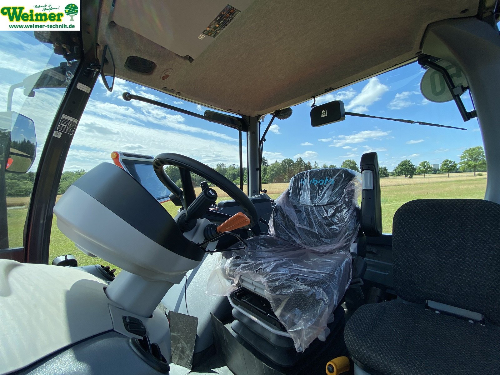 Traktor of the type Kubota M7-154, Neumaschine in Lollar, Ruttershausen (Picture 12)