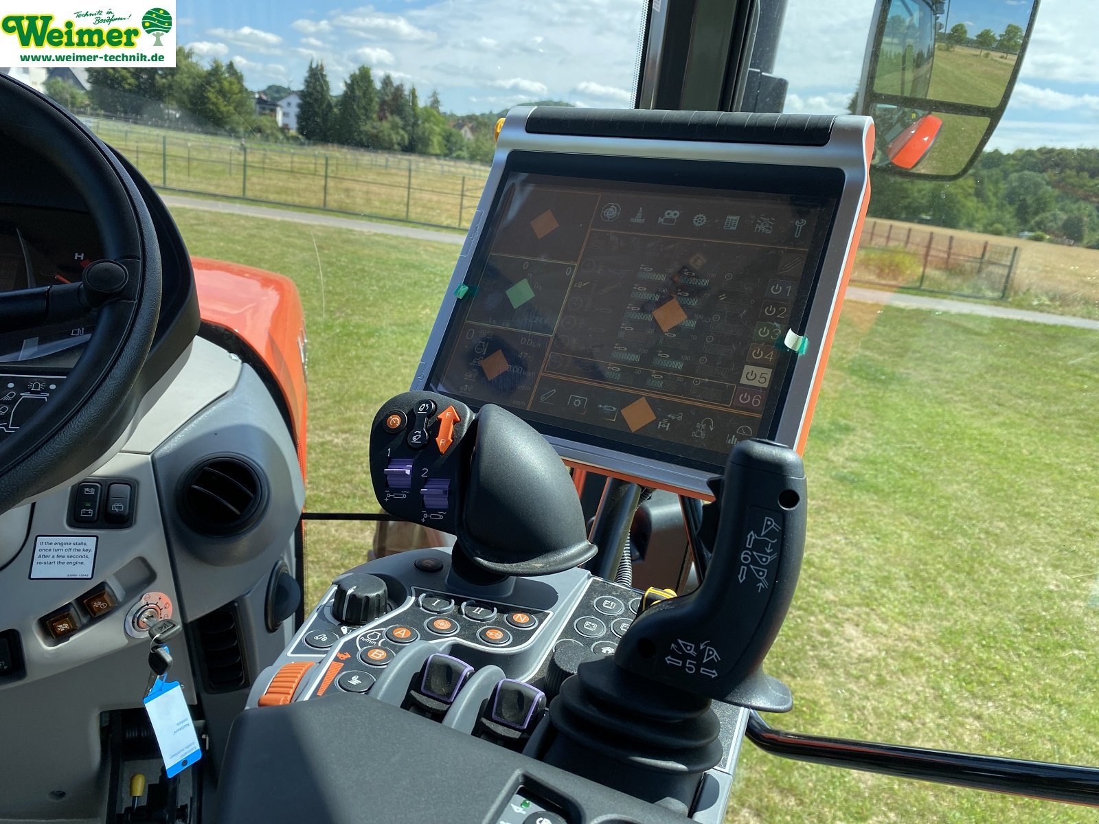 Traktor of the type Kubota M7-154, Neumaschine in Lollar, Ruttershausen (Picture 16)