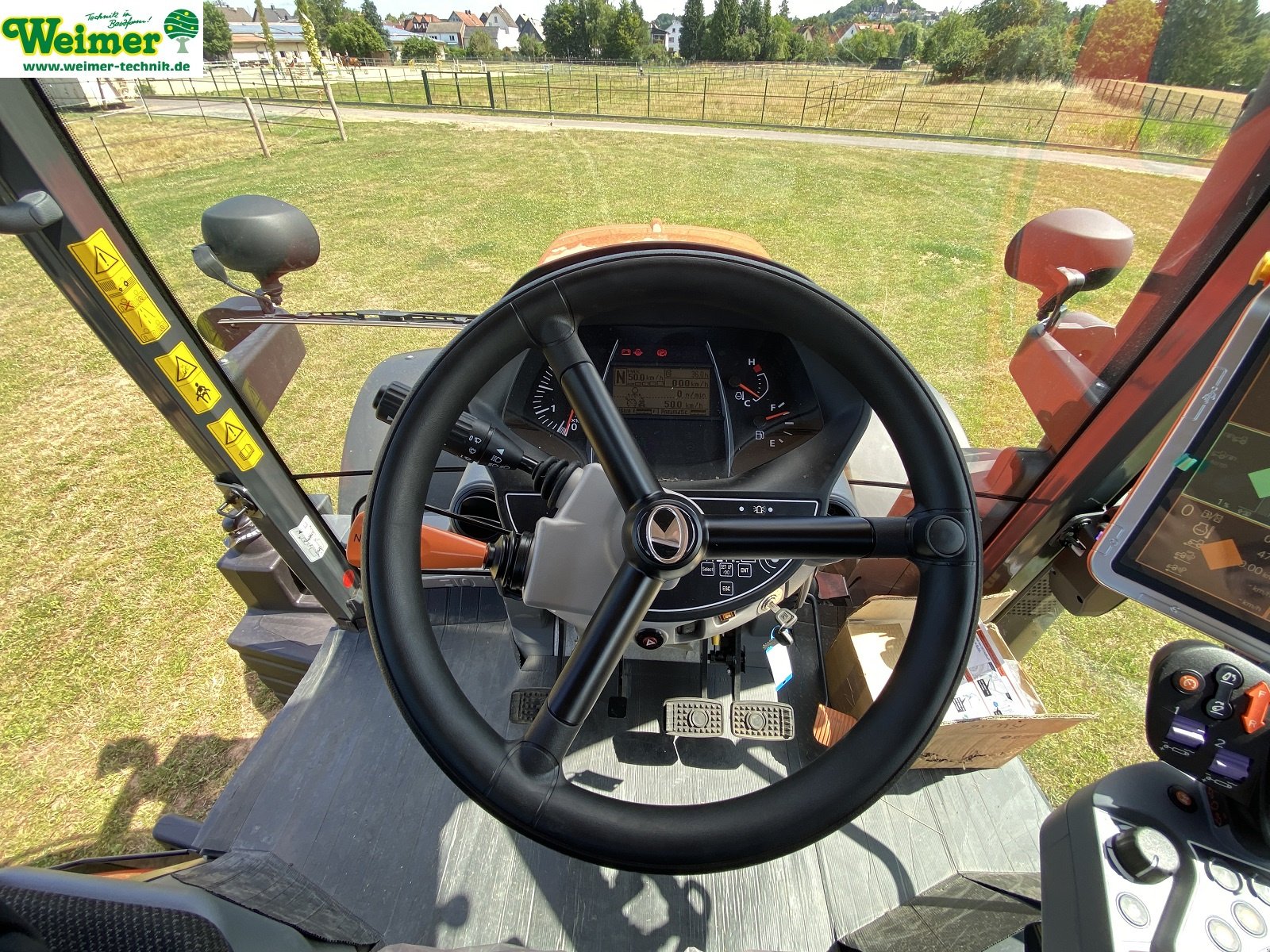 Traktor of the type Kubota M7-154, Neumaschine in Lollar, Ruttershausen (Picture 17)
