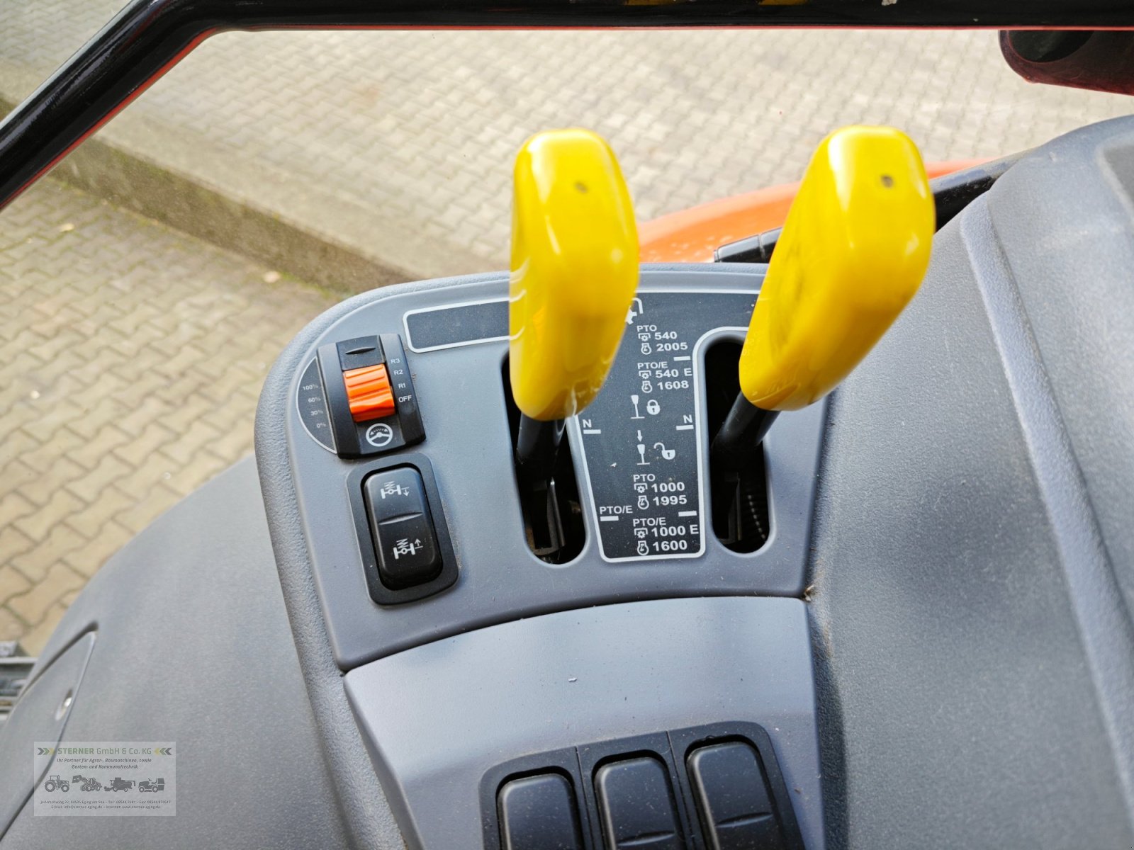 Traktor des Typs Kubota M7-173 Premium KVT, Gebrauchtmaschine in Eging am See (Bild 20)