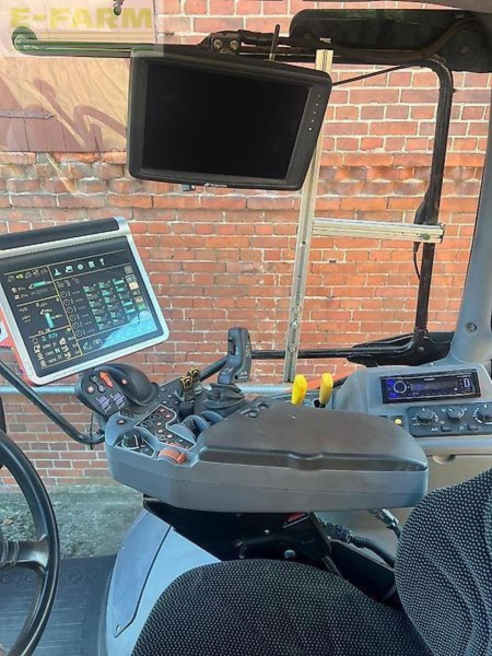 Traktor des Typs Kubota m7-173 premium kvt, Gebrauchtmaschine in SUDERBURG/HOLXEN (Bild 7)