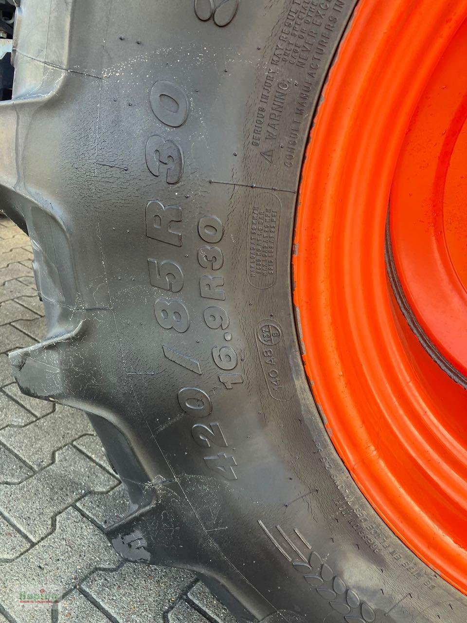 Traktor от тип Kubota M7040H-C, Gebrauchtmaschine в Bakum (Снимка 10)