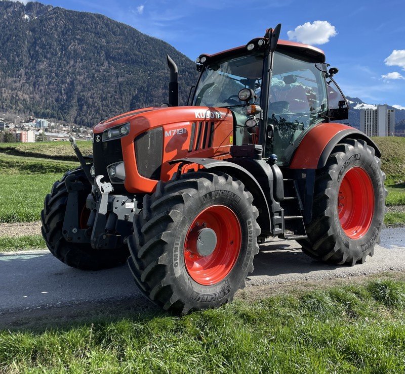 Traktor des Typs Kubota M7131 Traktor, Gebrauchtmaschine in Chur (Bild 1)