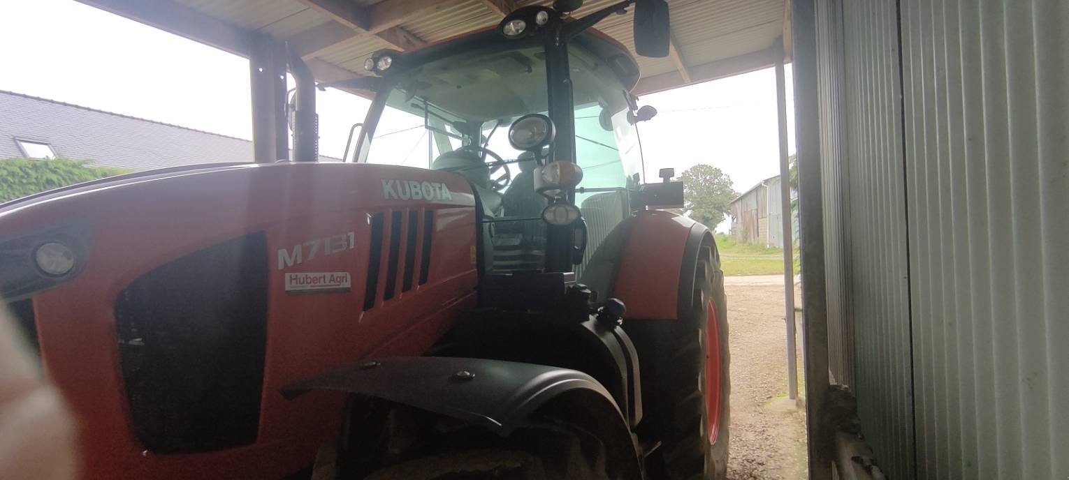 Traktor za tip Kubota M7131, Gebrauchtmaschine u Le Horps (Slika 3)