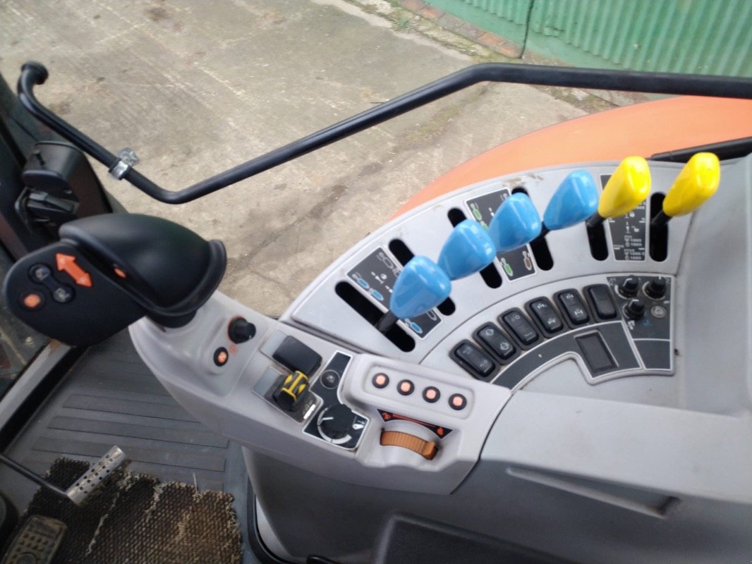 Traktor типа Kubota M7151, Gebrauchtmaschine в Liebenwalde (Фотография 16)