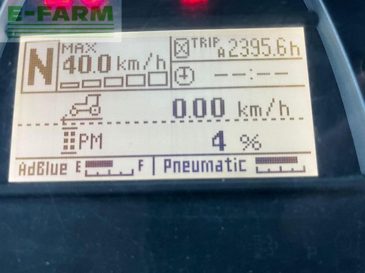 Traktor типа Kubota m7151, Gebrauchtmaschine в BORGENTREICH (Фотография 14)