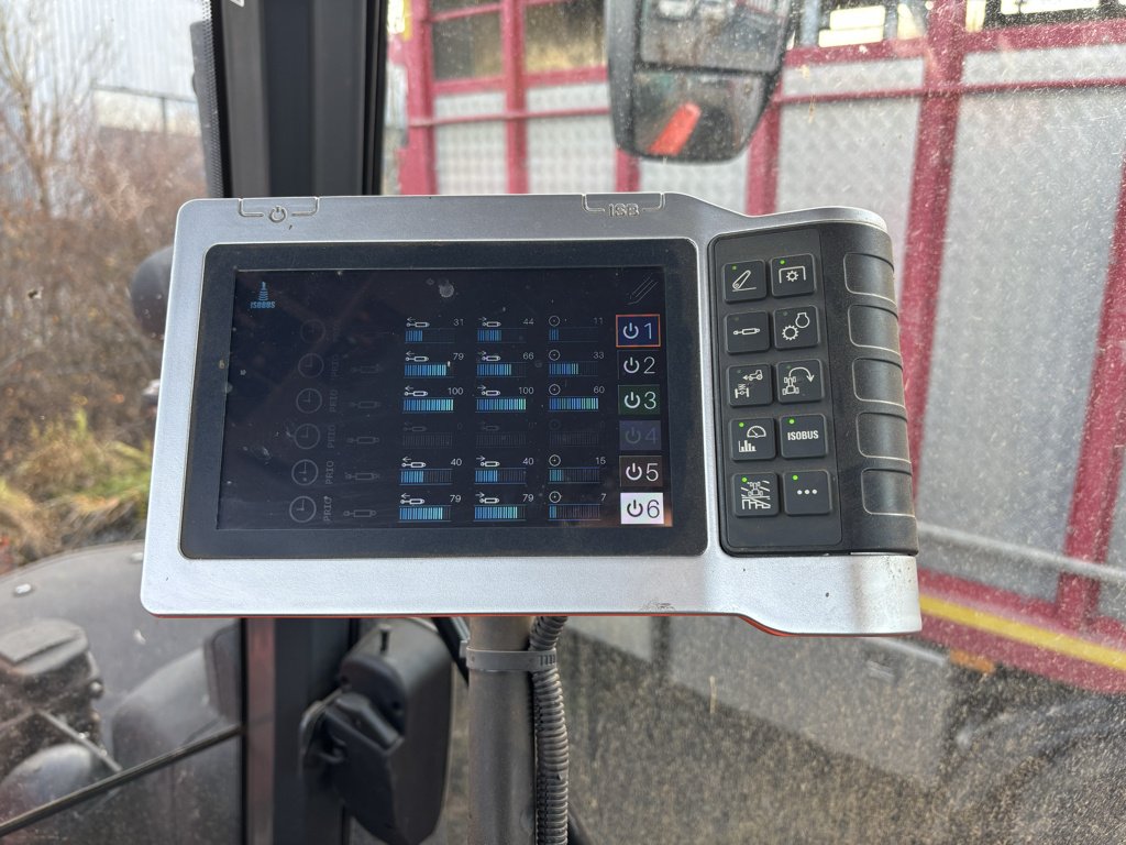 Traktor Türe ait Kubota M7153 PREMIUM, Gebrauchtmaschine içinde MAURIAC (resim 10)