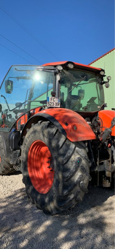 Traktor of the type Kubota M7172 P KVT, Gebrauchtmaschine in Varennes le Grand (Picture 4)