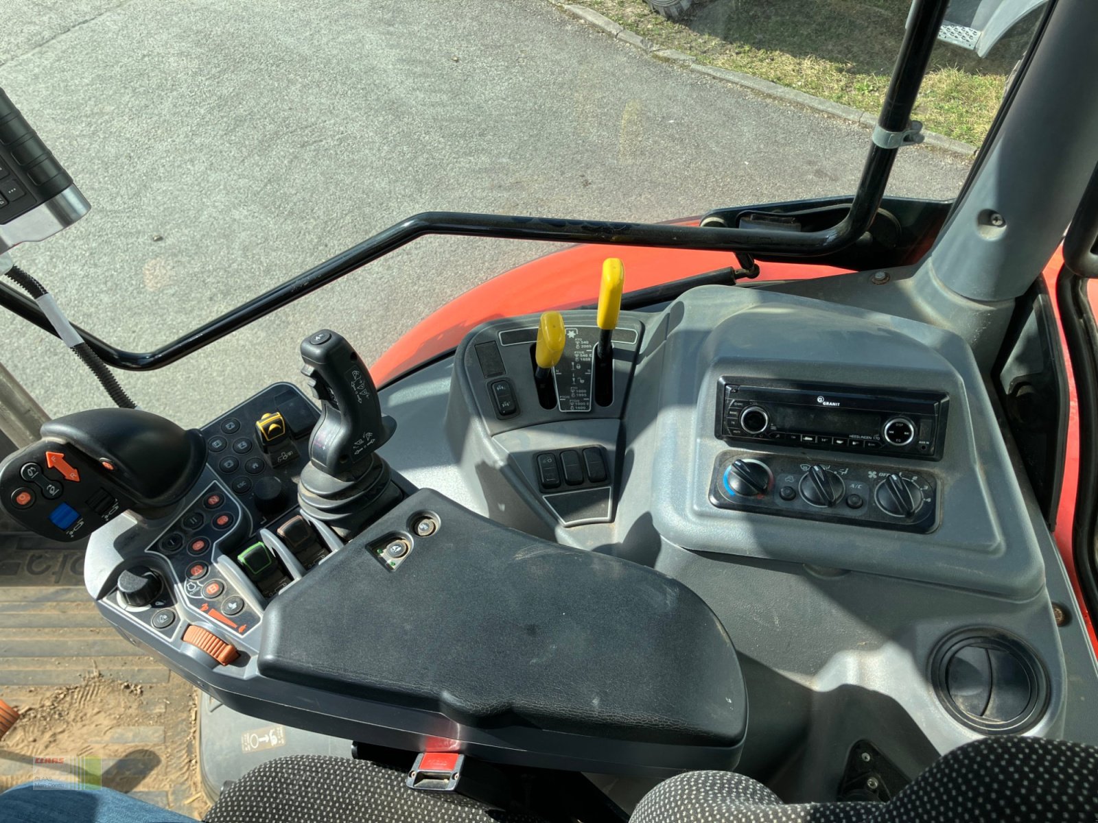 Traktor du type Kubota M7172, Gebrauchtmaschine en Vohburg (Photo 11)