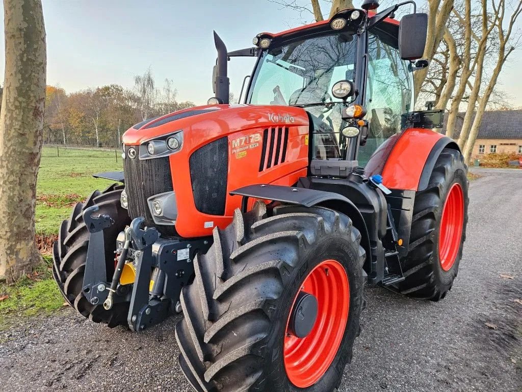 Traktor des Typs Kubota M7173 Premium KVT 317H (7171 7172 7174 7175 7151), Gebrauchtmaschine in Bergen op Zoom (Bild 1)