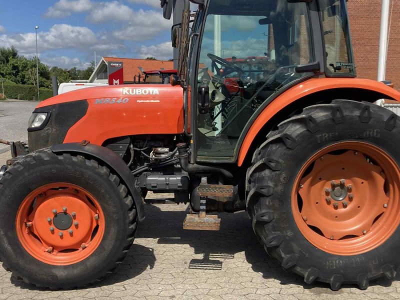 Traktor van het type Kubota M8540N, Gebrauchtmaschine in Aulum (Foto 1)