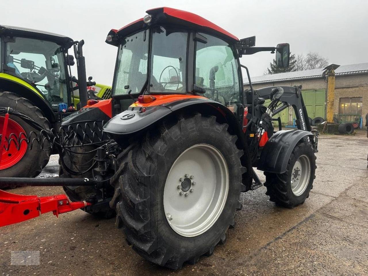 Traktor des Typs Kubota M9960 + FL, Gebrauchtmaschine in Pragsdorf (Bild 4)