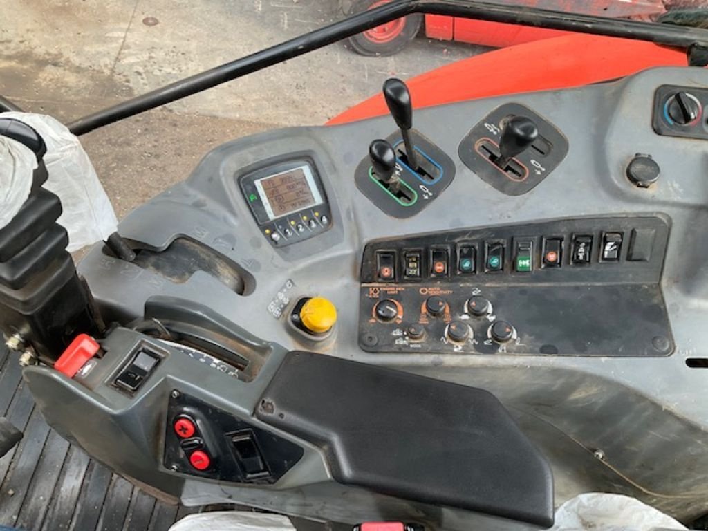 Traktor типа Kubota MGX 135, Gebrauchtmaschine в VERNOUX EN VIVARAIS (Фотография 7)