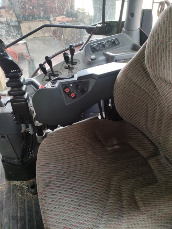 Traktor typu Kubota MGX135, Gebrauchtmaschine v COGNAC LA FORET (Obrázok 5)