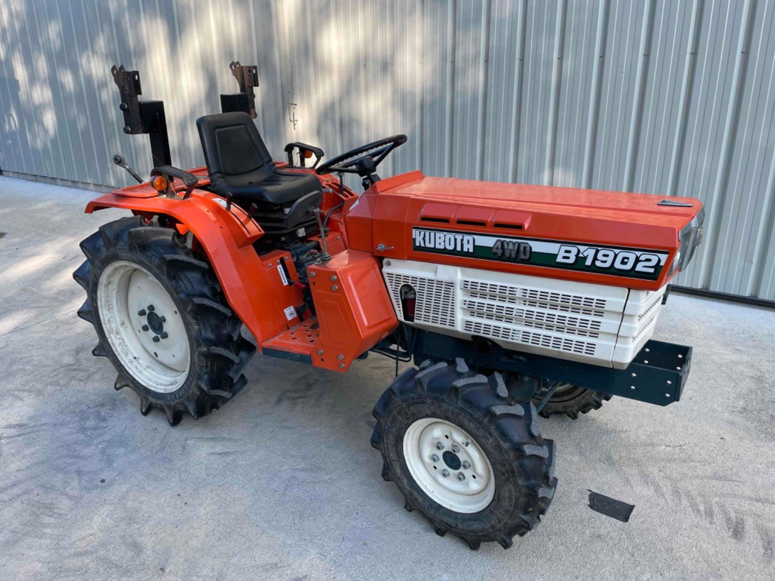 Traktor typu Kubota Micro tracteur B1902 Kubota, Gebrauchtmaschine v LA SOUTERRAINE (Obrázek 1)