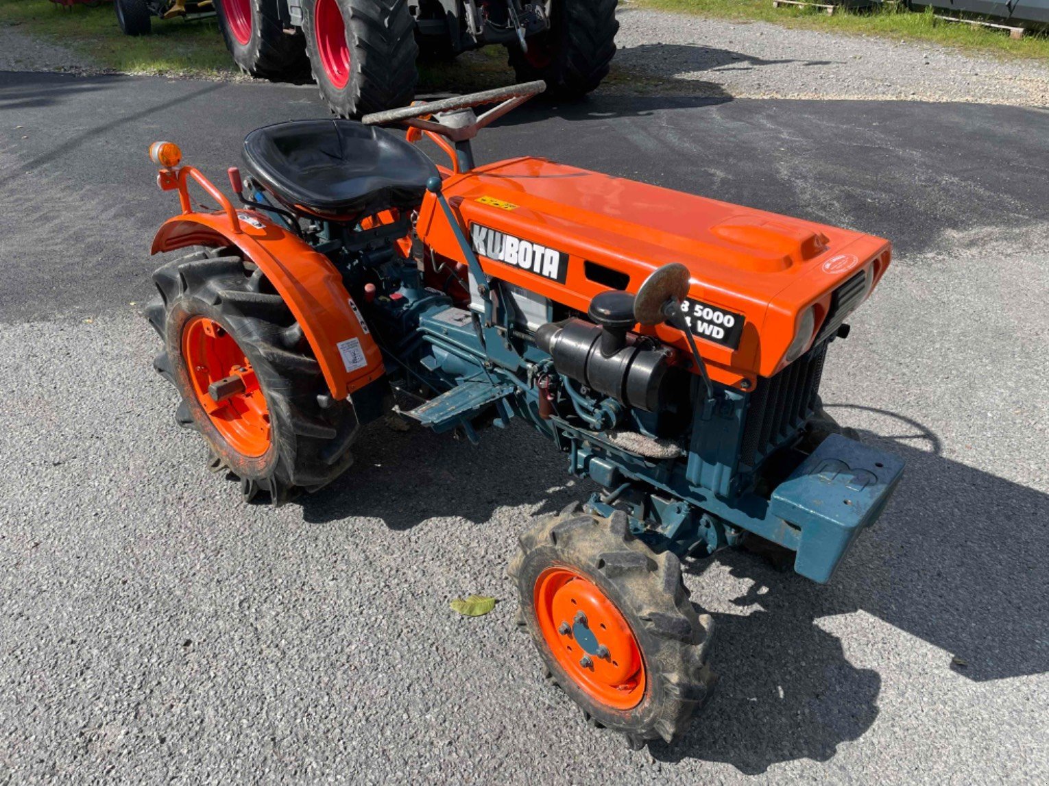 Traktor des Typs Kubota Micro tracteur B5000 Kubota, Gebrauchtmaschine in LA SOUTERRAINE (Bild 1)
