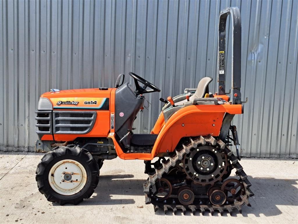 Traktor Türe ait Kubota MInitraktor brugt bæltetraktor, Gebrauchtmaschine içinde Vinderup (resim 1)