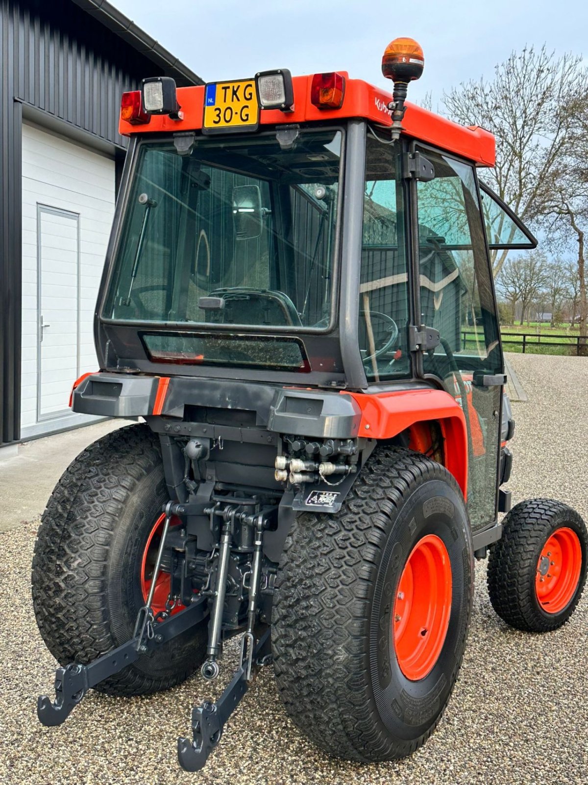 Traktor от тип Kubota STA-35, Gebrauchtmaschine в Linde (dr) (Снимка 3)