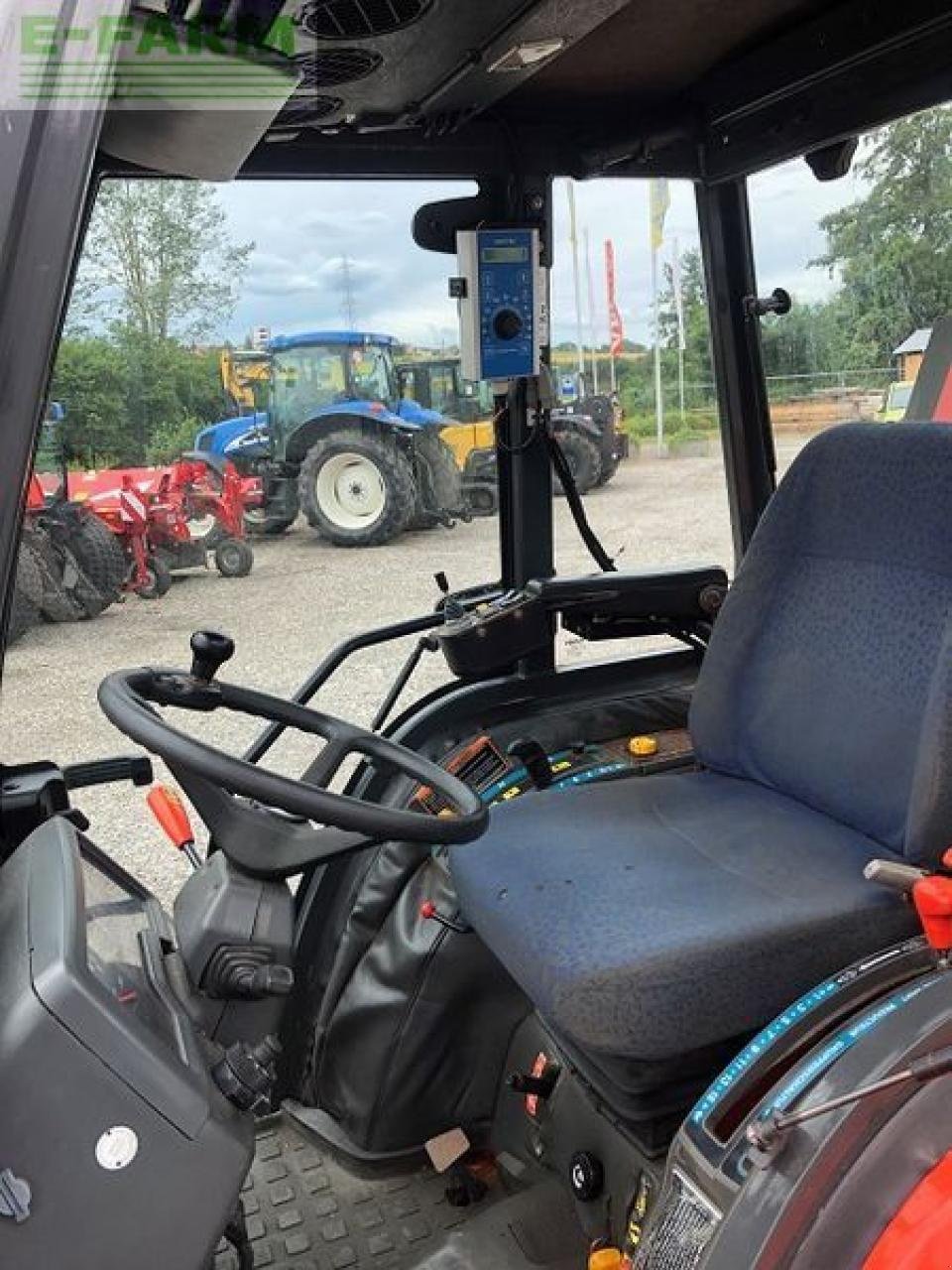 Traktor του τύπου Kubota stv 32, Gebrauchtmaschine σε LYSSACH (Φωτογραφία 4)