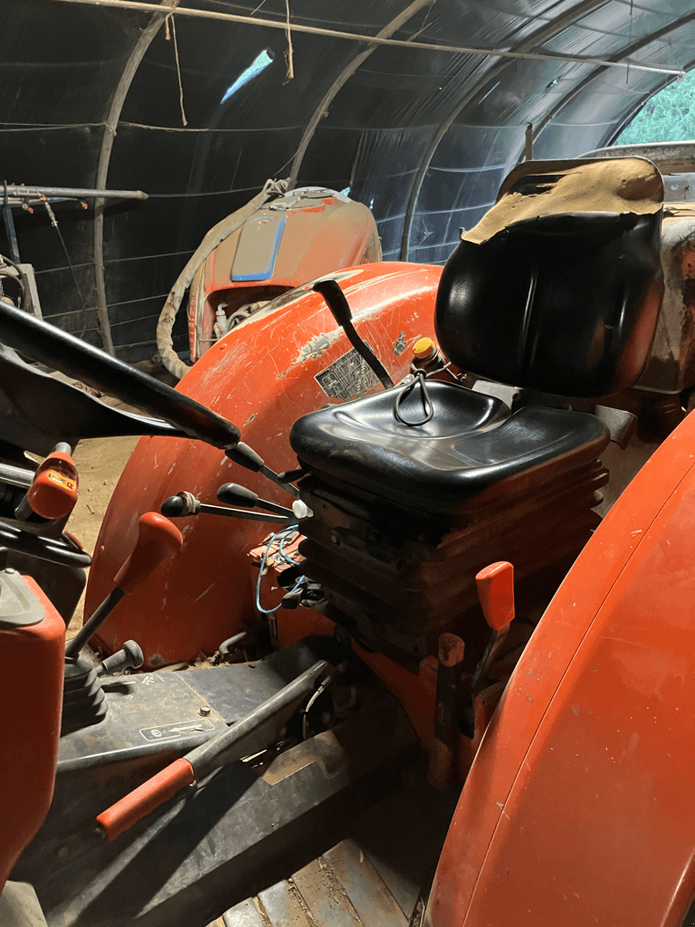 Traktor des Typs Kubota TR KUBOTA M 8540, Gebrauchtmaschine in SAINT ANDIOL (Bild 3)