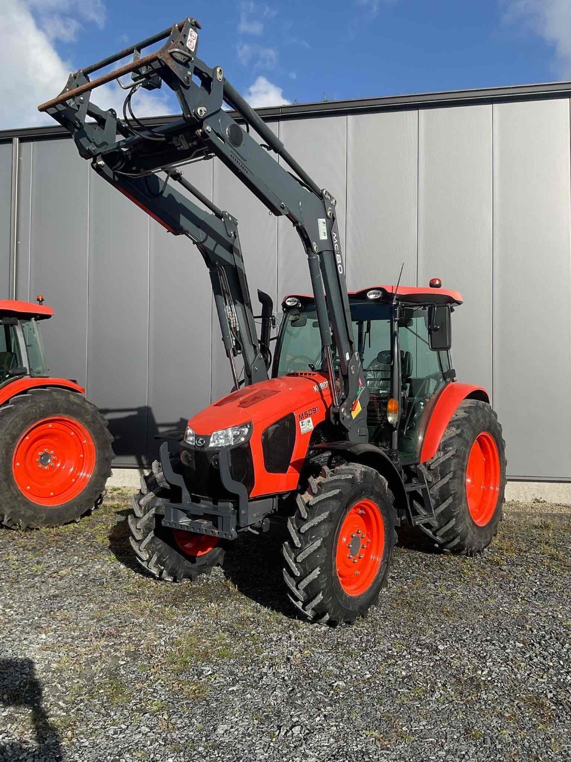 Traktor des Typs Kubota Tracteur agricole M5091 DTHQ Kubota, Gebrauchtmaschine in SAINT CLAIR SUR ELLE (Bild 1)