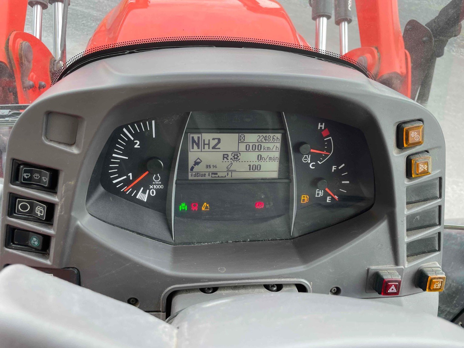 Traktor typu Kubota Tracteur agricole M6-122 Kubota, Gebrauchtmaschine v SAINT CLAIR SUR ELLE (Obrázok 9)