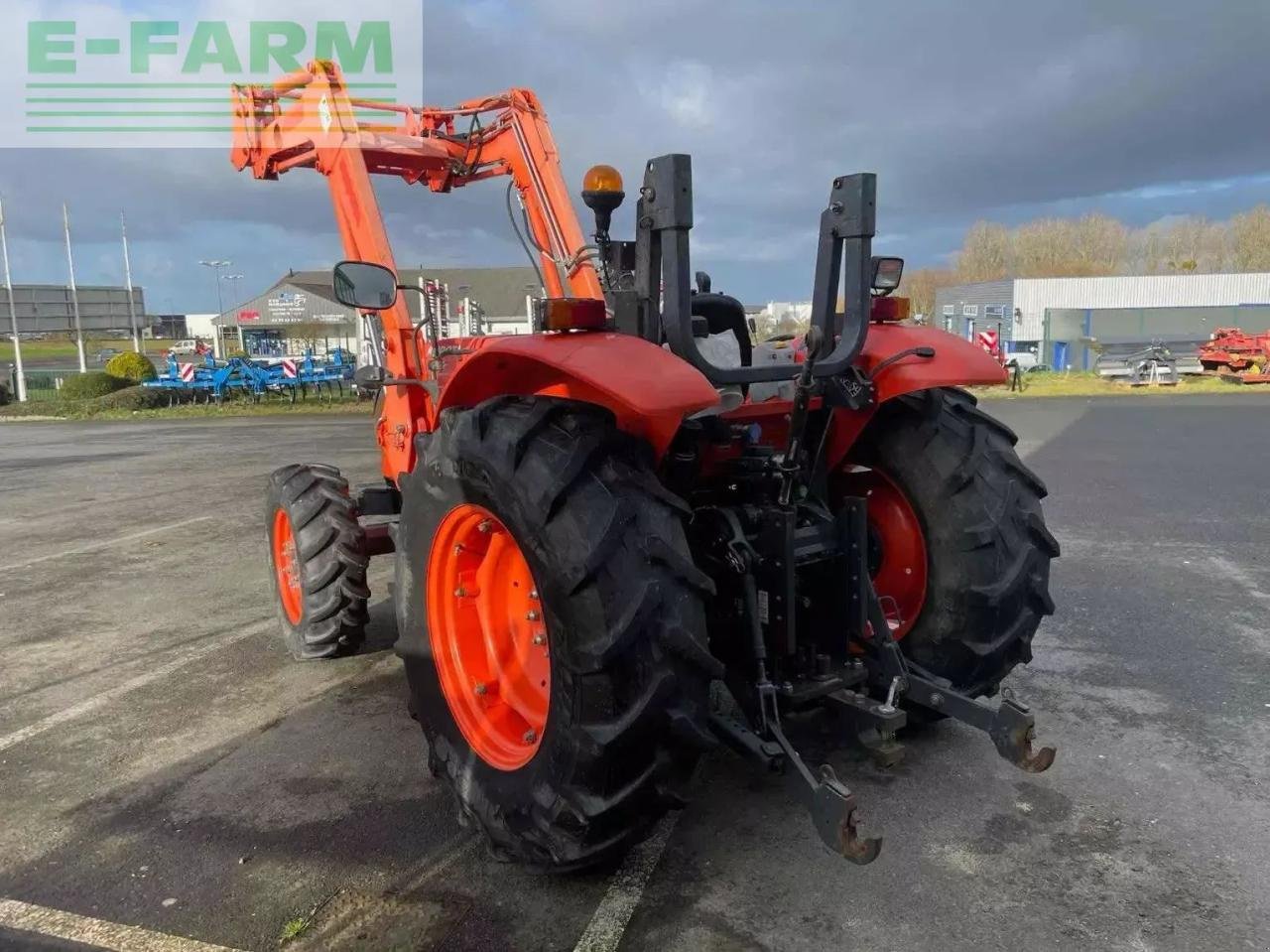 Traktor typu Kubota tracteur agricole m7060dth . kubota, Gebrauchtmaschine v ST CLAIR SUR ELLE (Obrázek 3)