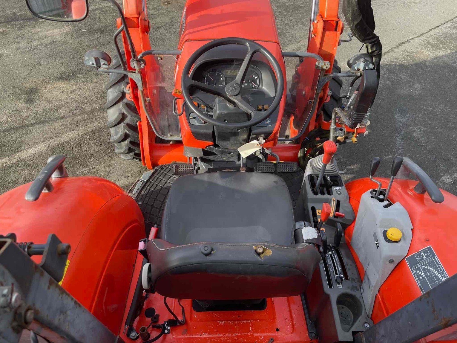 Traktor typu Kubota Tracteur agricole M7060DTH . Kubota, Gebrauchtmaschine v SAINT CLAIR SUR ELLE (Obrázek 9)