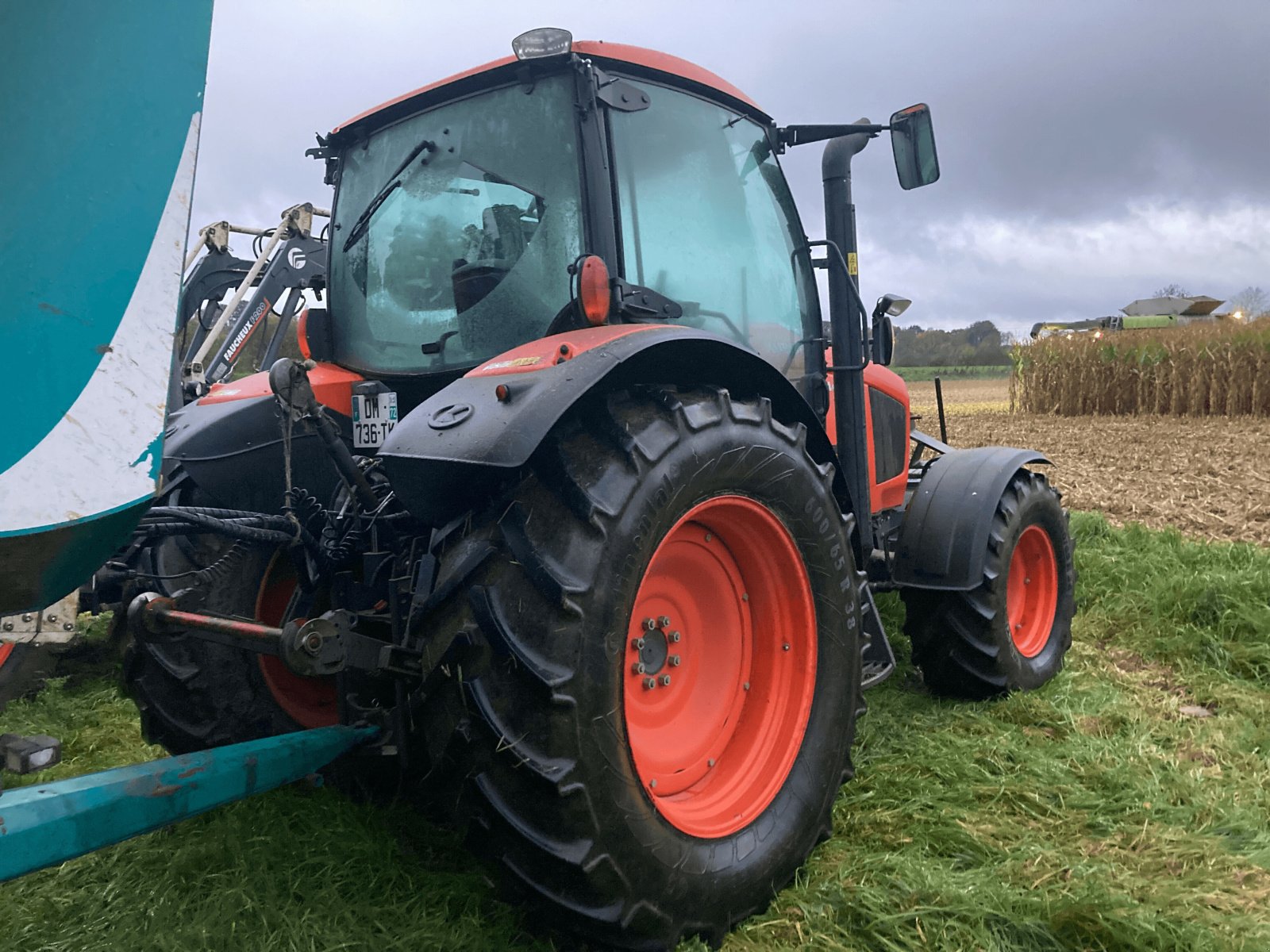 Traktor des Typs Kubota TRACTEUR KUBOTA M 135 GX, Gebrauchtmaschine in ST CLEMENT DE LA PLACE (Bild 3)
