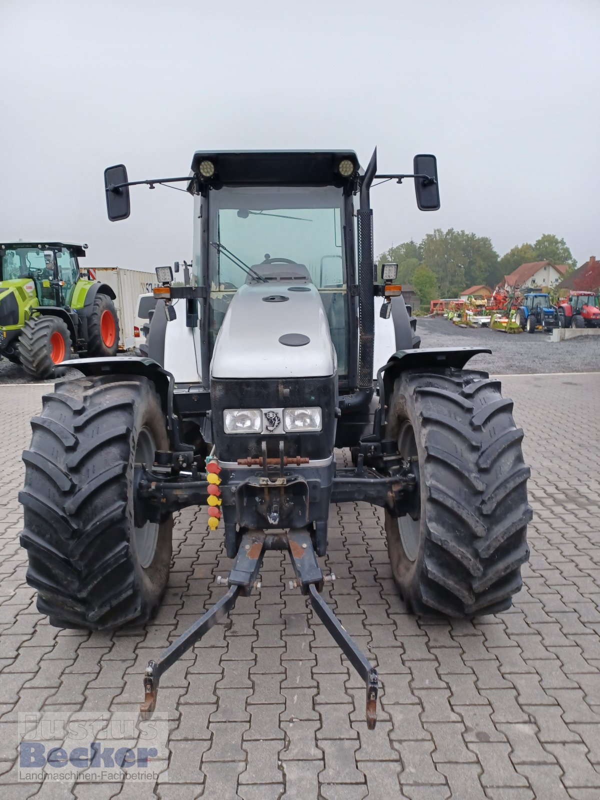 Traktor типа Lamborghini 1060, Gebrauchtmaschine в Weimar-Niederwalgern (Фотография 2)