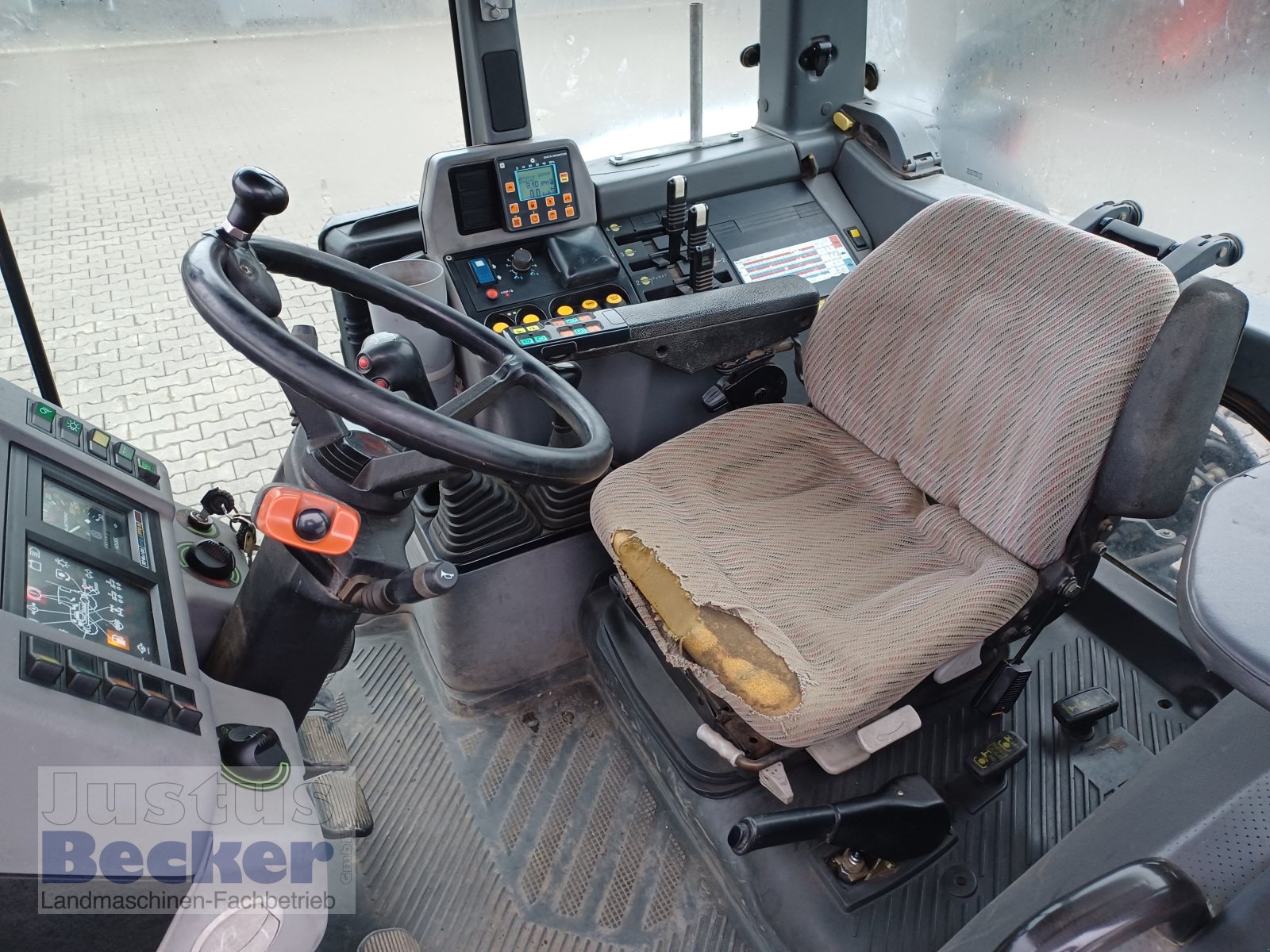 Traktor типа Lamborghini 1060, Gebrauchtmaschine в Weimar-Niederwalgern (Фотография 17)