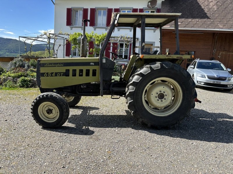 Traktor des Typs Lamborghini 654 DT, Gebrauchtmaschine in Niedegösgen (Bild 2)