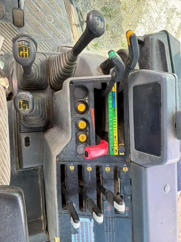 Traktor типа Lamborghini 850 PREMIUM, Gebrauchtmaschine в CIVENS (Фотография 5)