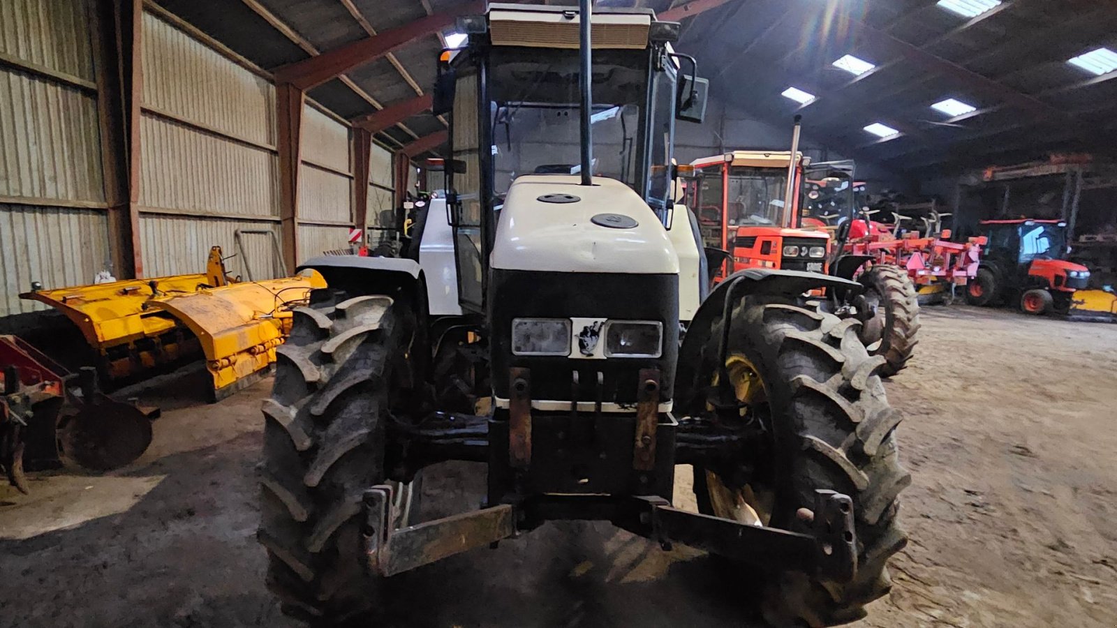 Traktor του τύπου Lamborghini 874-90, Gebrauchtmaschine σε Nykøbing Falster (Φωτογραφία 3)