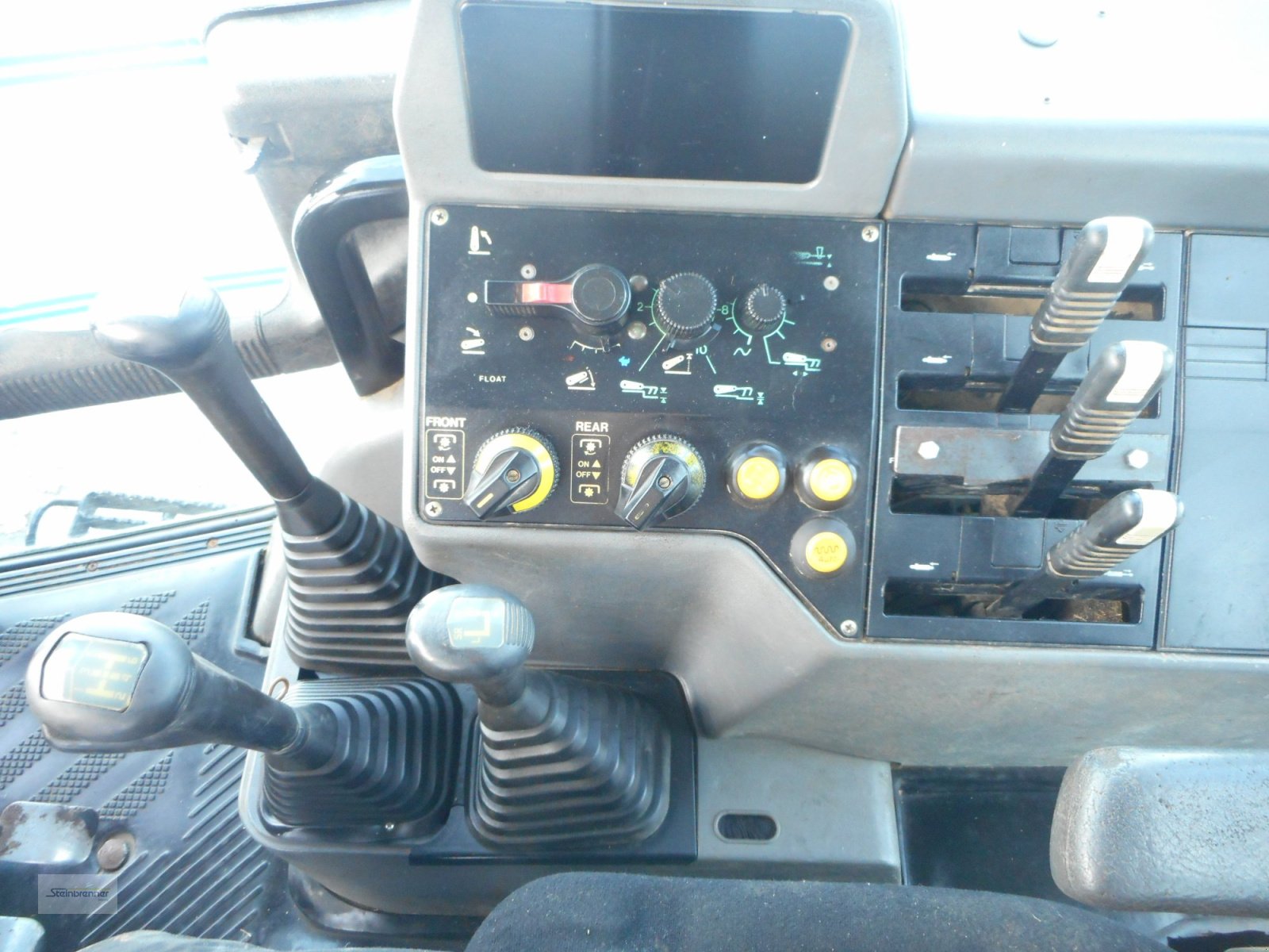 Traktor от тип Lamborghini Formula 135, Gebrauchtmaschine в Wörnitz (Снимка 17)