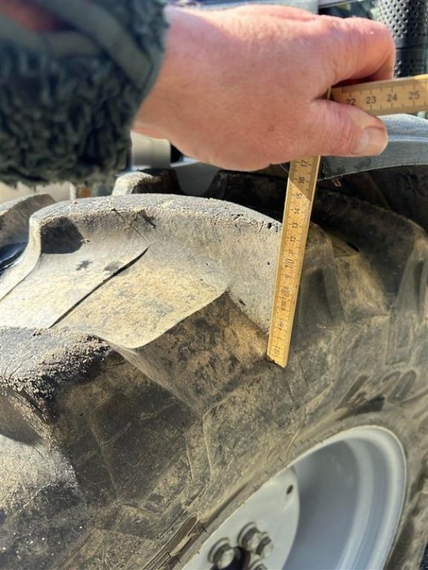 Traktor a típus Lamborghini Premium 950 Elec. Traktoren er momsfri, Gebrauchtmaschine ekkor: Glamsbjerg (Kép 12)