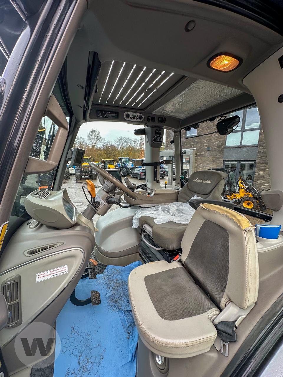 Traktor des Typs Lamborghini R 6.140.4, Gebrauchtmaschine in Husum (Bild 4)