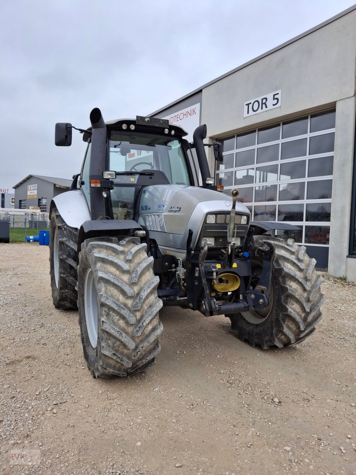 Traktor of the type Lamborghini R 6.150, Gebrauchtmaschine in Weißenburg (Picture 3)