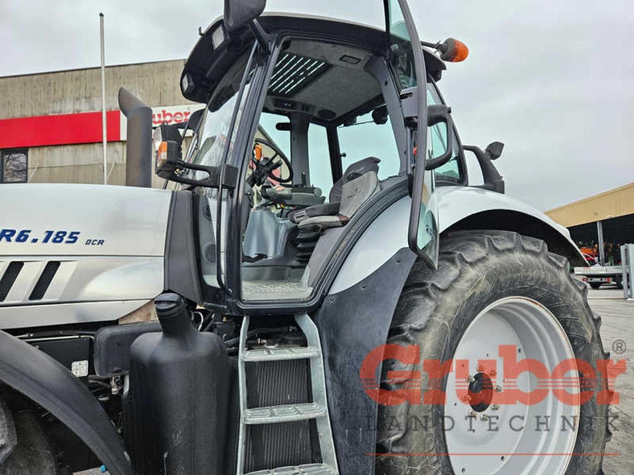 Traktor des Typs Lamborghini R 6.185 DCR, Gebrauchtmaschine in Ampfing (Bild 7)