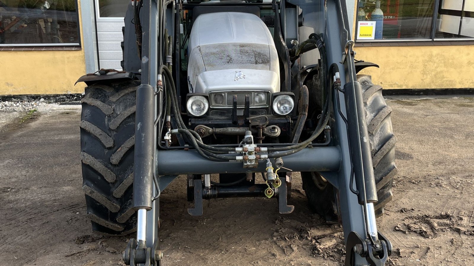 Traktor tipa Lamborghini R3 100 EVO Frontlæsser + Frontlift, Gebrauchtmaschine u Borre (Slika 2)