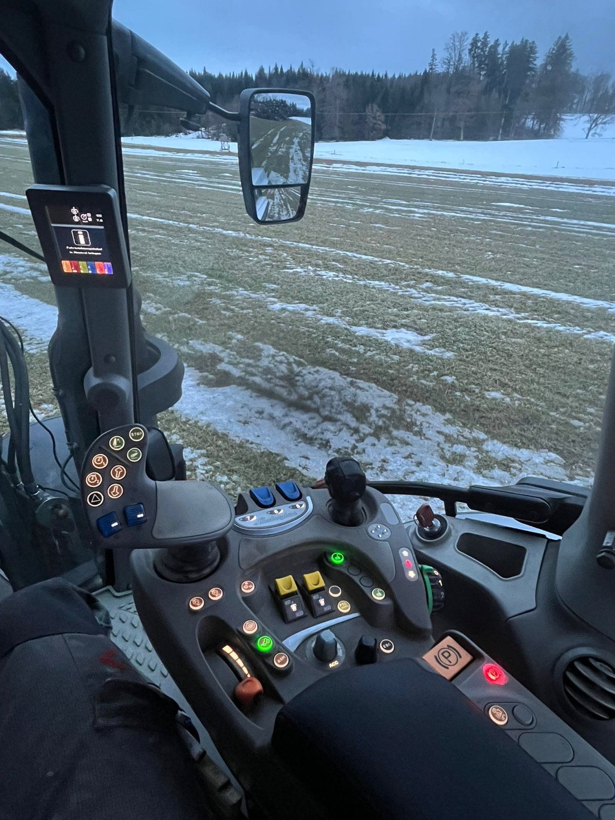 Traktor typu Lamborghini R6.140.4 VRT, Gebrauchtmaschine v Dietramszell (Obrázek 3)