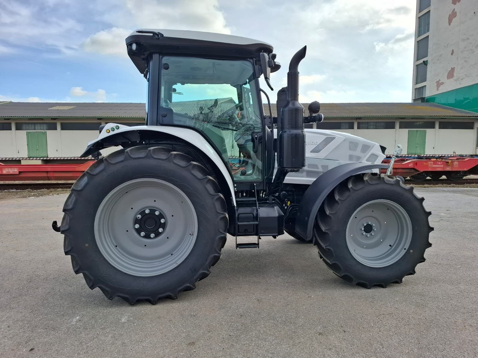 Traktor tip Lamborghini Spark R 125 VRT, Gebrauchtmaschine in Harmannsdorf-Rückersdorf (Poză 3)