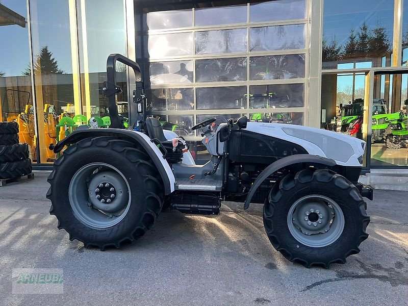 Traktor van het type Lamborghini Strike 105 TB GS, Neumaschine in Schlettau (Foto 3)