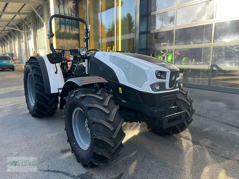 Traktor des Typs Lamborghini Strike 105 TB GS, Neumaschine in Schlettau (Bild 1)