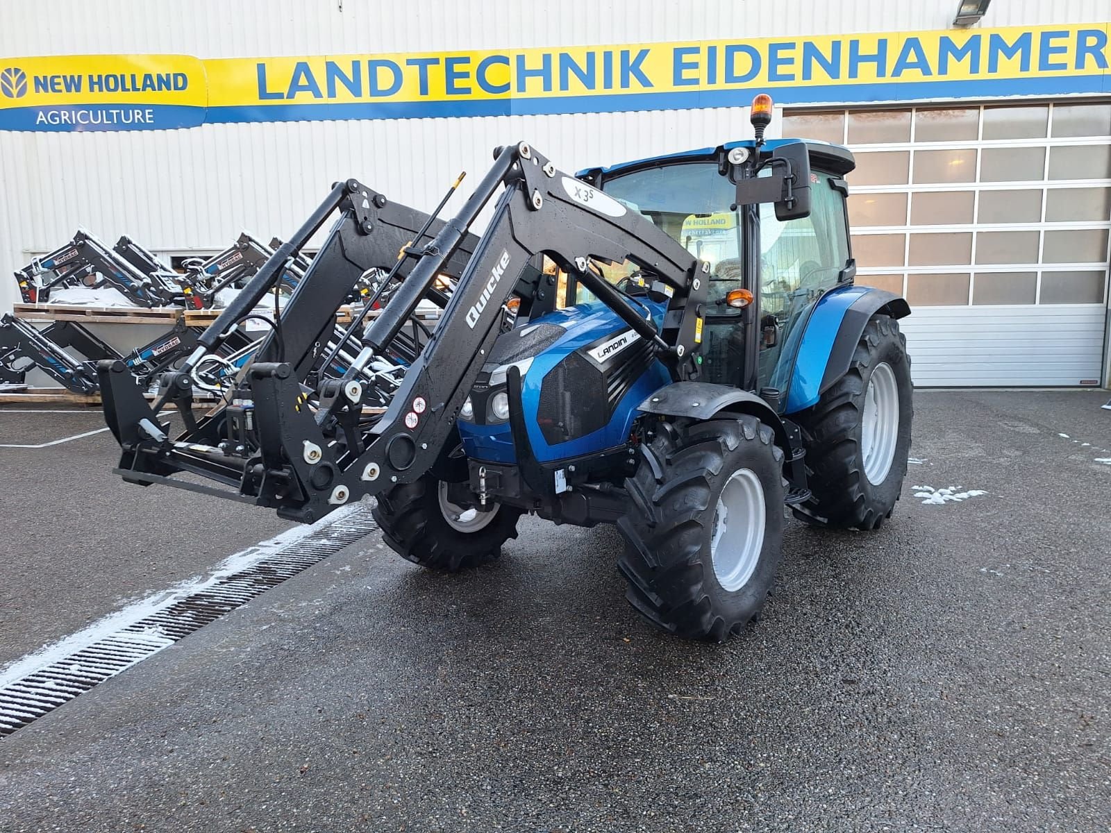 Traktor typu Landini 4-080, Vorführmaschine v Burgkirchen (Obrázek 1)